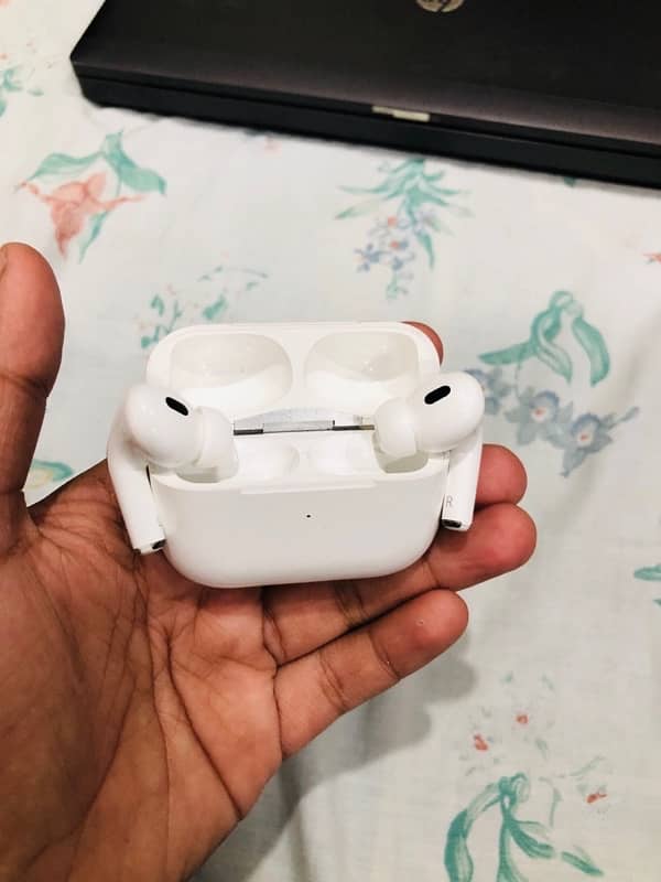 AirPods Pro (2nd GEN) 2