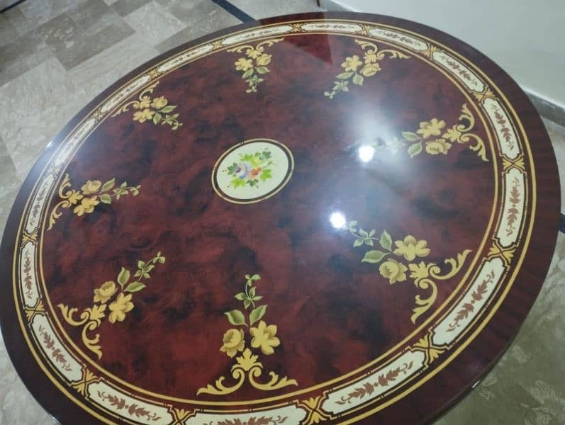 Round Dining Table for sale 4