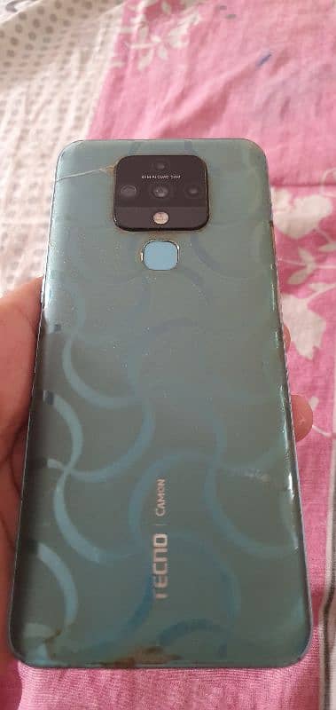 Tecno camon 16) . 6   128 1