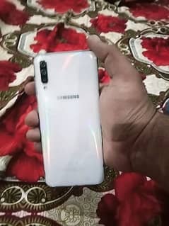 Samsung a70 for sale