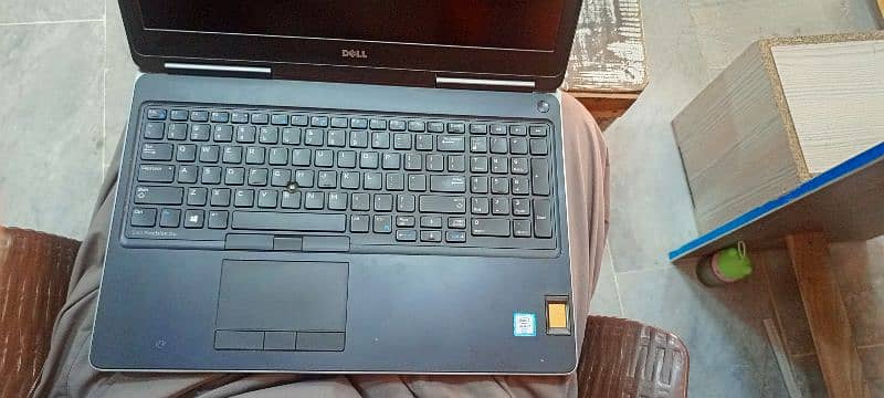 Dell precision 7510 workstation (gaming& editing) 1