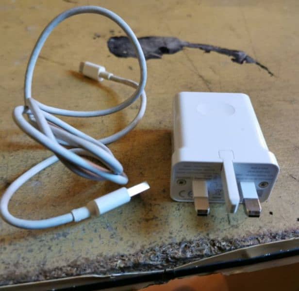 Huawei P30 pro 40watt original box plugged charger 03274123995 5