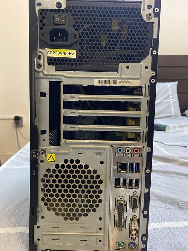 Hp tower Core i7 4790 CPU with 16gb Ram 2