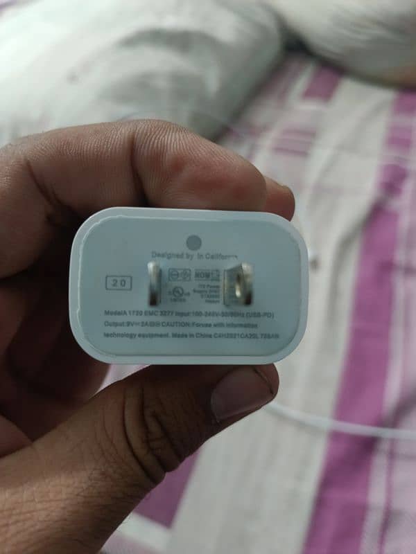 20W Iphone Charger 1