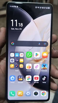 Tecno camon 30