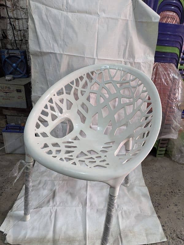 plastic chairs, tree garden chairs available 3