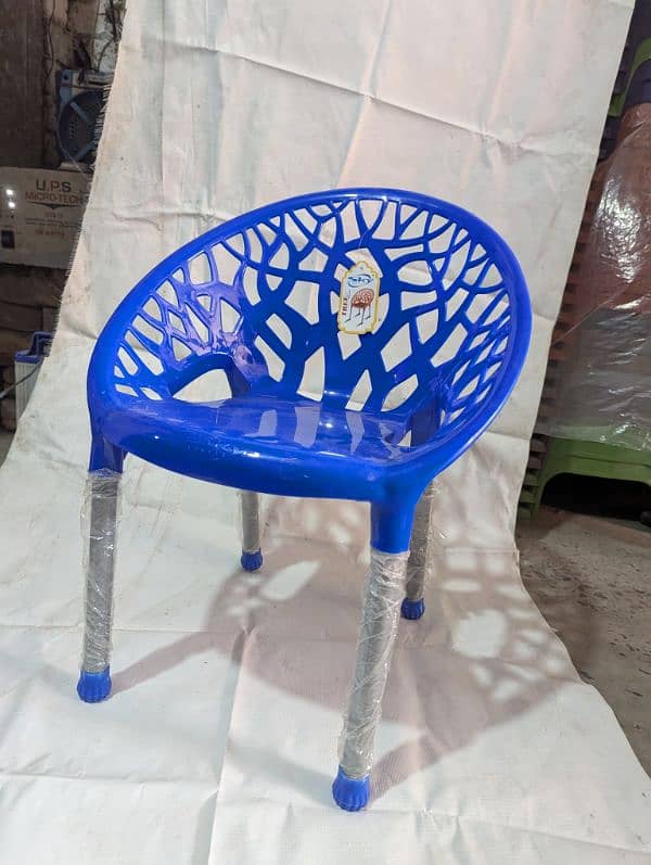 plastic chairs, tree garden chairs available 4