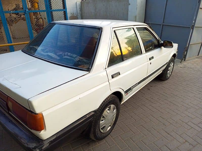 Nissan Sunny 1989 2