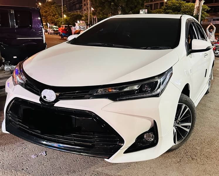 TOYOTA GRANDE 2022 MODEL WHITE WITH BLACK INTERIOR 35kMILLEAGE SPAREUN 0