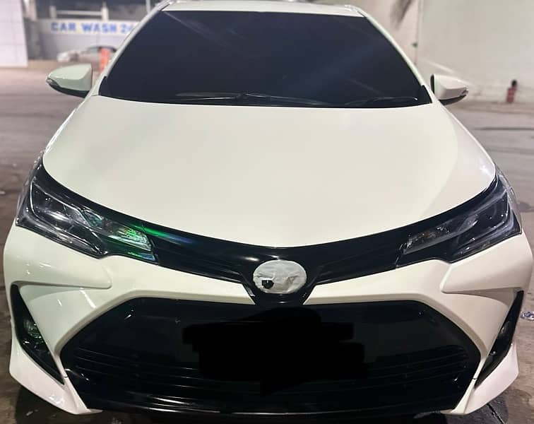 TOYOTA GRANDE 2022 MODEL WHITE WITH BLACK INTERIOR 35kMILLEAGE SPAREUN 5