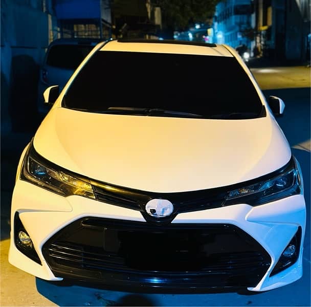 TOYOTA GRANDE 2022 MODEL WHITE WITH BLACK INTERIOR 35kMILLEAGE SPAREUN 17