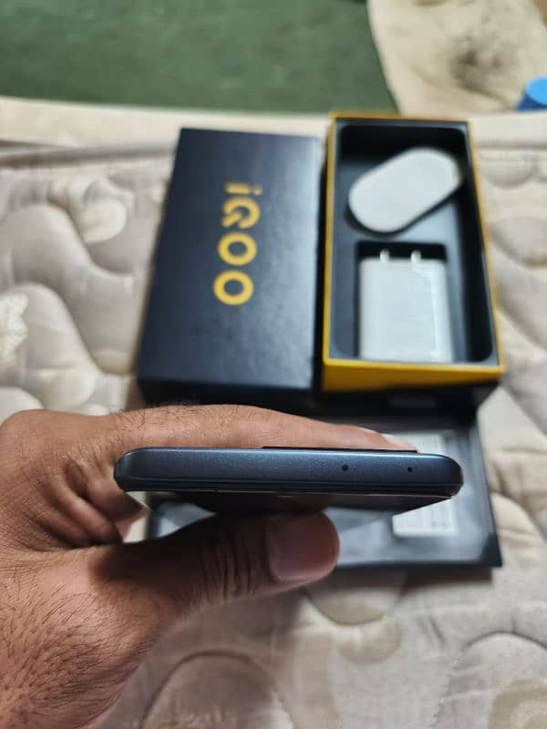 IQOO NEO 6 DUAL SIM 5G 2