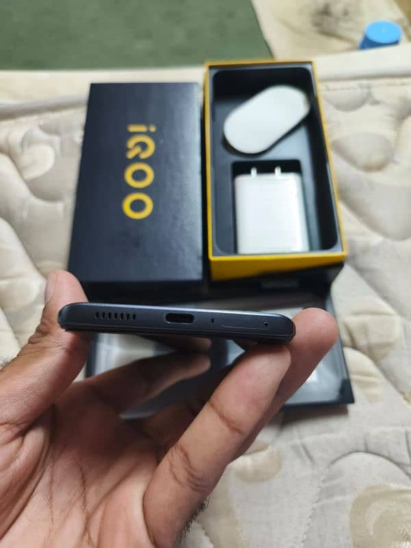 IQOO NEO 6 DUAL SIM 5G 4