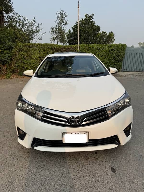 Toyota Altis Grande 2014 1