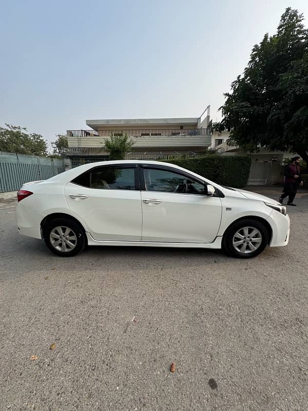 Toyota Altis Grande 2014 6