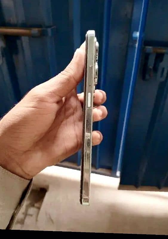 Infinix hot 40 pro 1