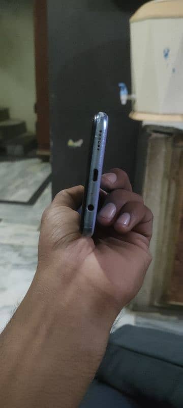 Vivo s1 4+128 used condition chaged sath ha baki kowr masla nahi 5