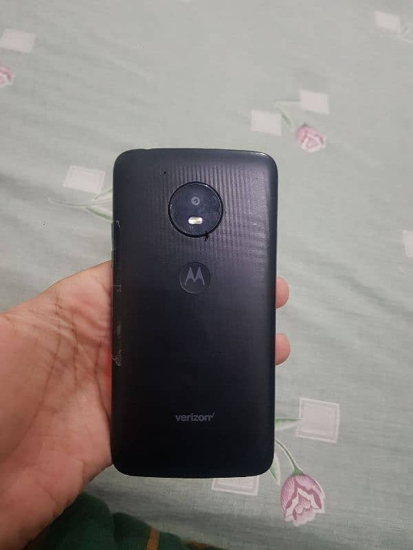 moto e4 3