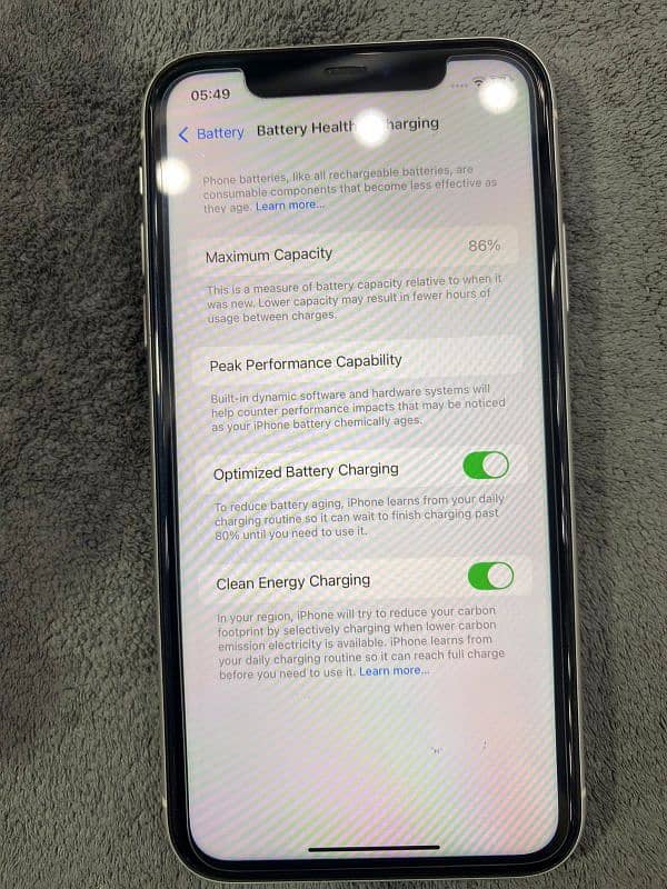 Iphone 11   128gb Factory unlock 6