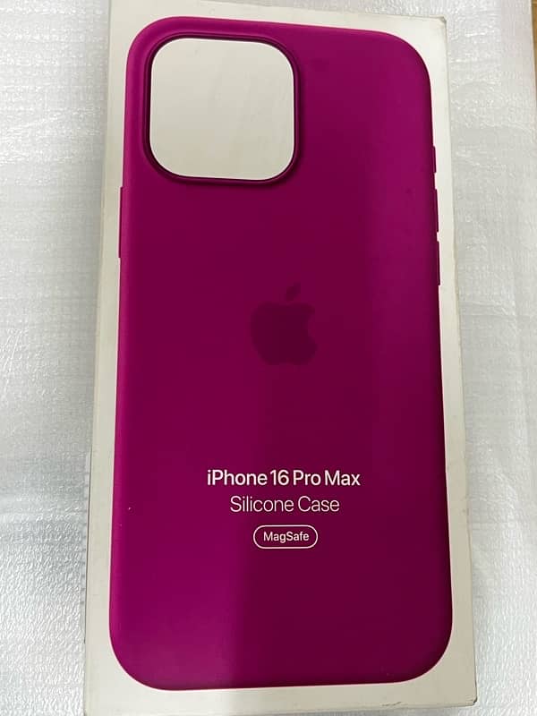 Apple 16 Pro Max silicone case (open box) 2