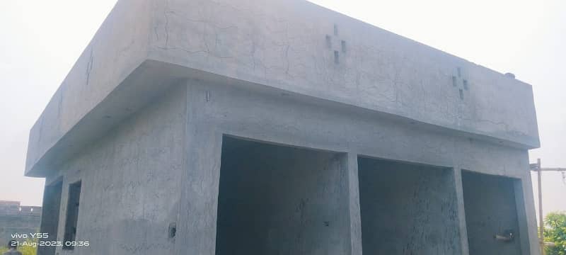 Corner 4 Marla Structure Available In Banda Ngyal Dhamyal Road 3