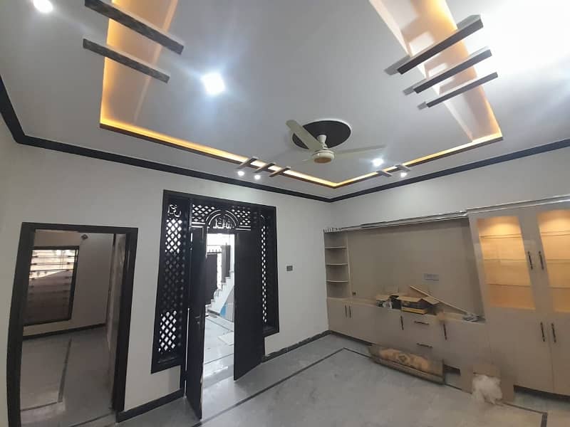 Corner 5 Marla House Available For Sale In Gulshan E Iqbal 22