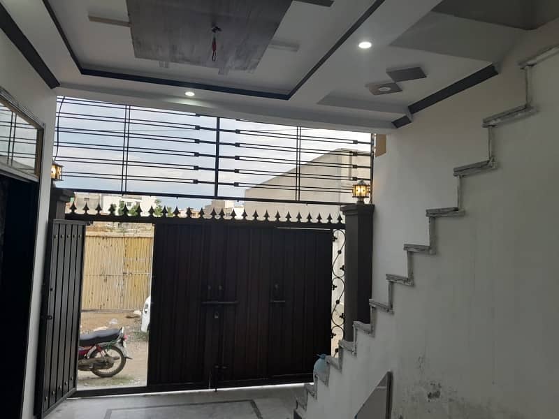 Corner 5 Marla House Available For Sale In Gulshan E Iqbal 33