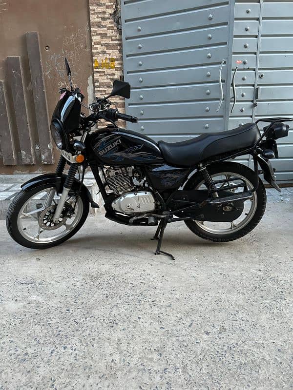 Suzuki GS 150 SE 0