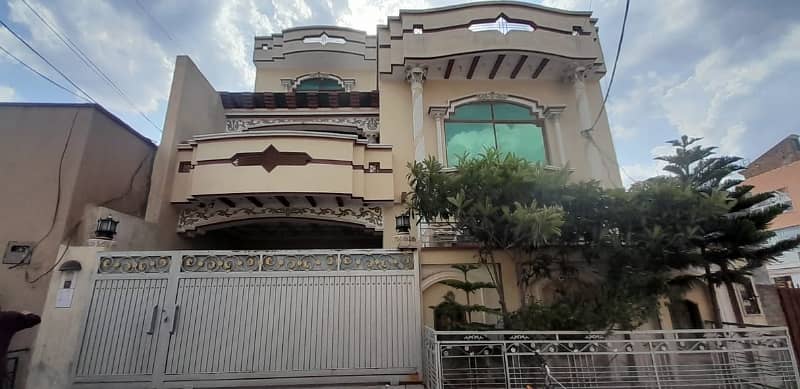 Stunning 10 Marla Double Storey House Available In Gulshan E Iqbal 0