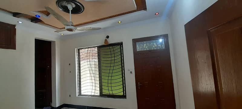 Stunning 10 Marla Double Storey House Available In Gulshan E Iqbal 14