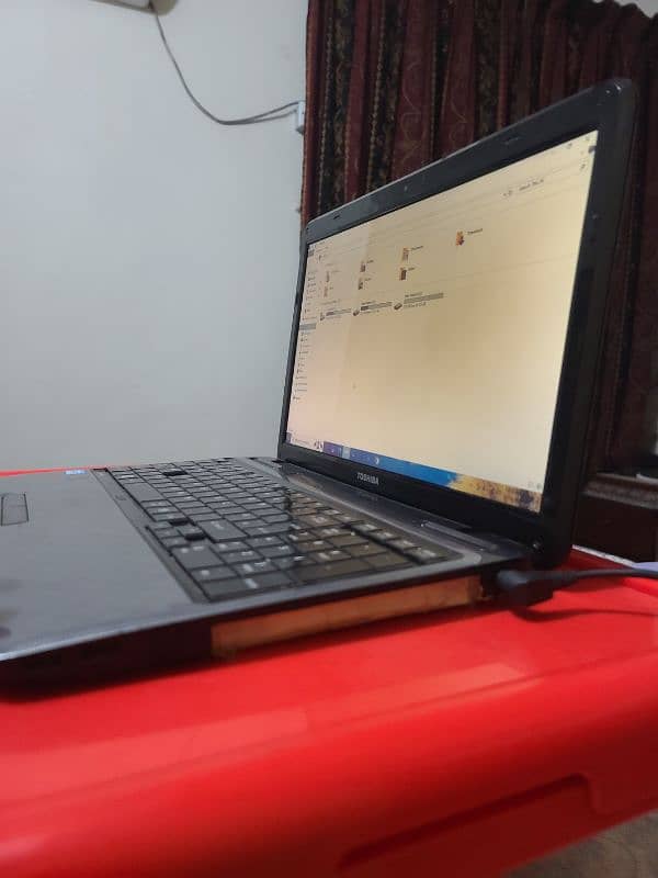 Toshiba satellite Laptop 5