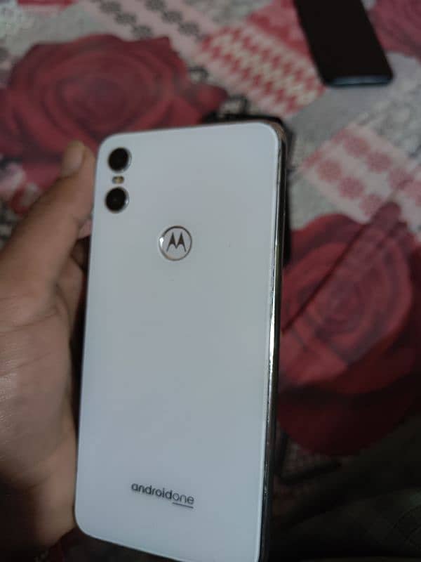 Motorola one 4