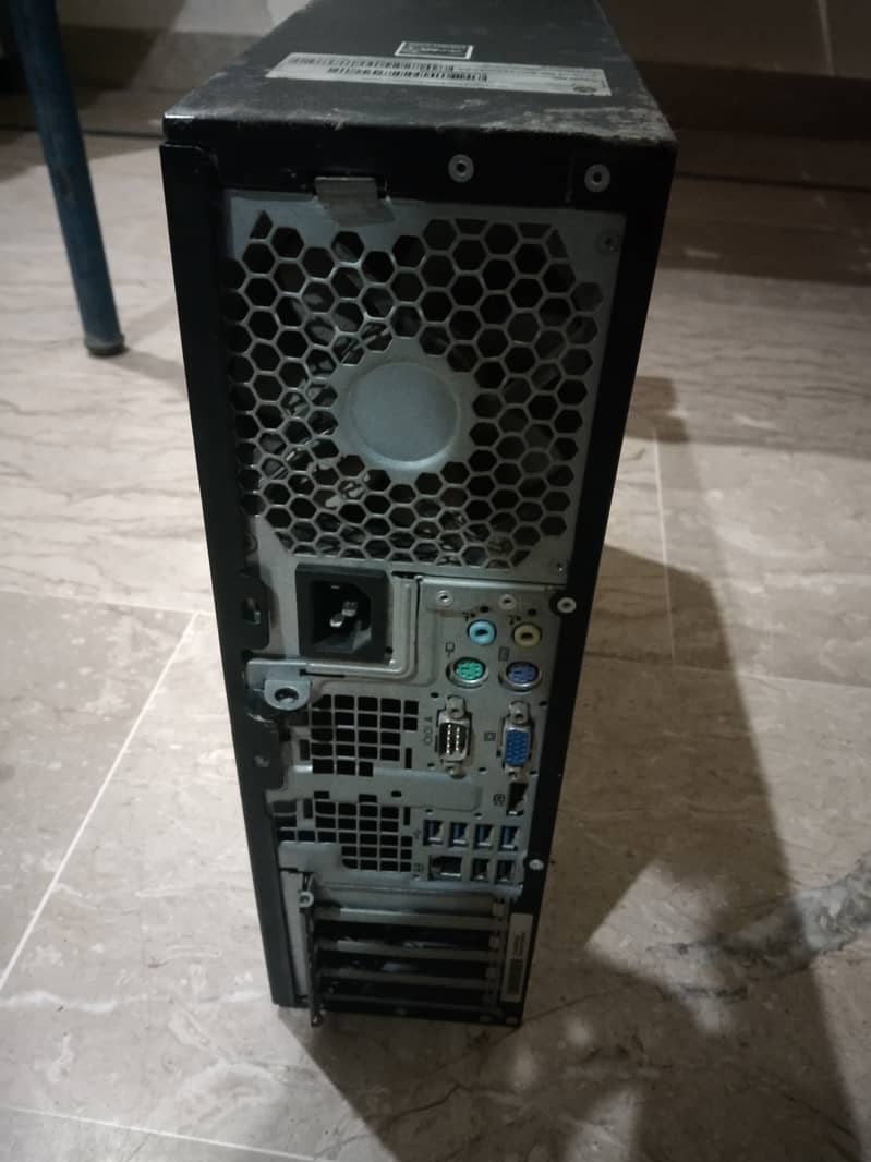 HP 8300 Tower Workstation. 3