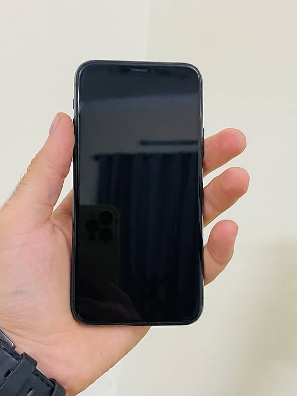 iPhone 11 Pro. 256Gb. PTA Approved . Waterproof 3