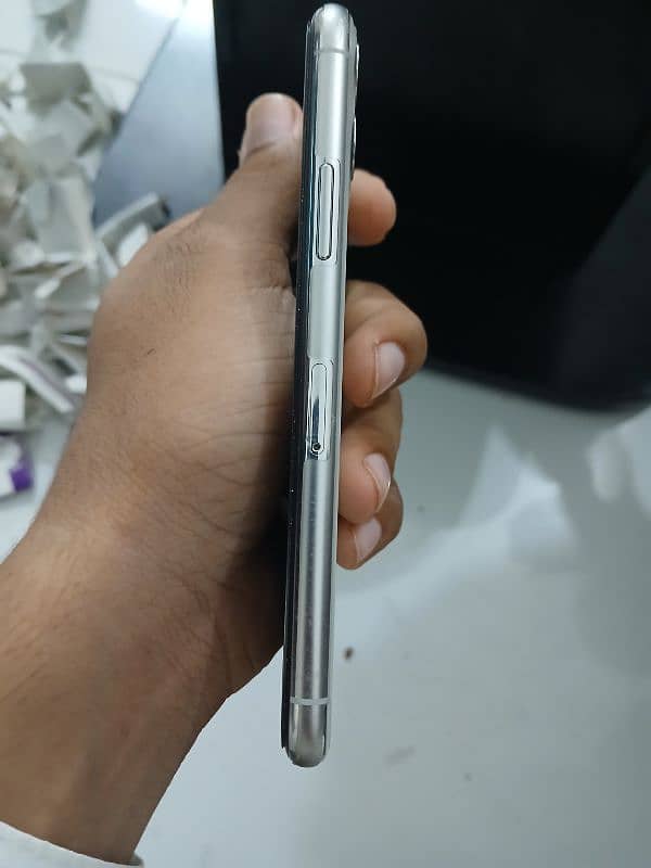 iPhone 11 pro PTA 64gb 1