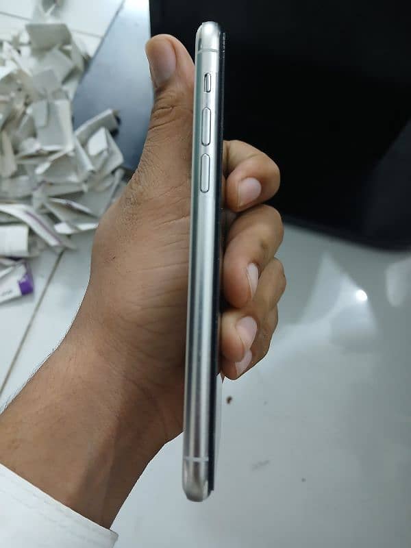 iPhone 11 pro PTA 64gb 2