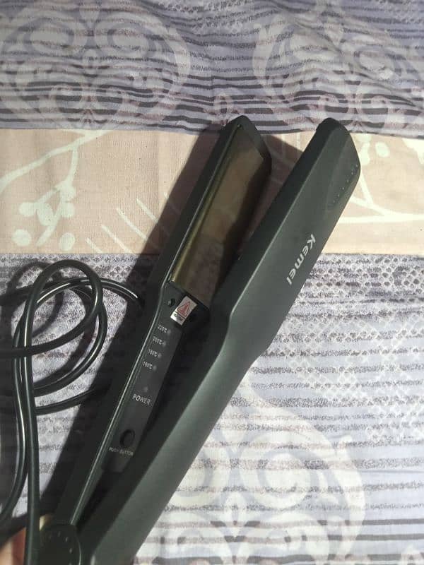 Hair Straightener 1