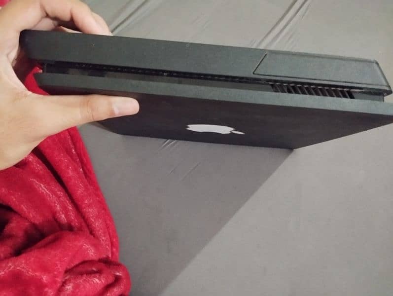 PS4 SLIM 3