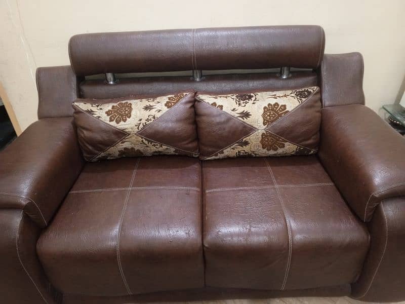 Sofa Set in good condition 1