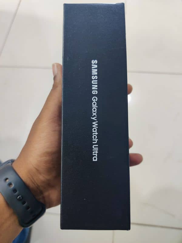 Samsung Galaxy Watch Ultra White 1