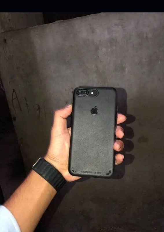 iPhone 7 Plus pta approved urgent sell 2