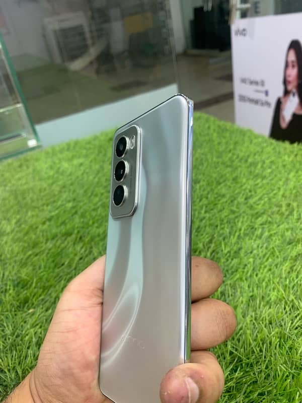 oppo reno 12 2