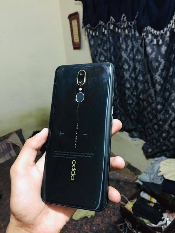 oppo f11 1