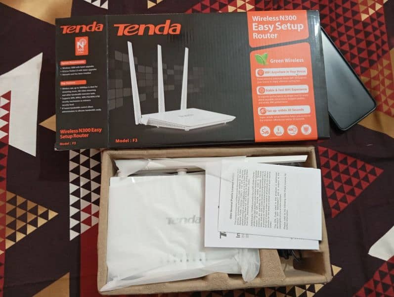 Tenda N300 F3 wifi router brand new 1