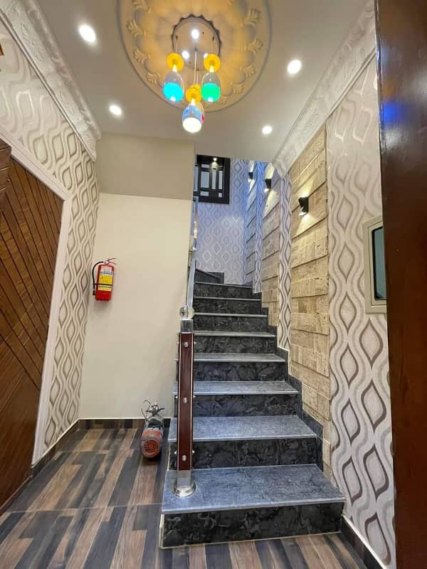 10 MARLA BRAND NEW EXCELLENT CONDITION IDEAL LUXURY HOUSE FOR RENT IN SHAHEEN BLOCK BAHRIA TOWN LAHORE 2