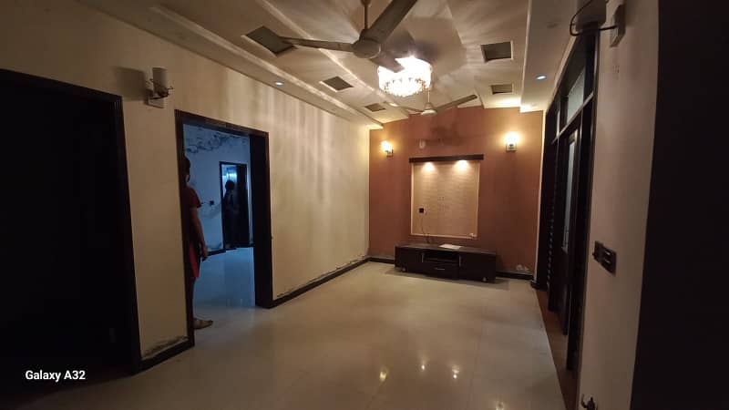 10 MARLA BRAND NEW EXCELLENT CONDITION IDEAL LUXURY HOUSE FOR RENT IN SHAHEEN BLOCK BAHRIA TOWN LAHORE 35