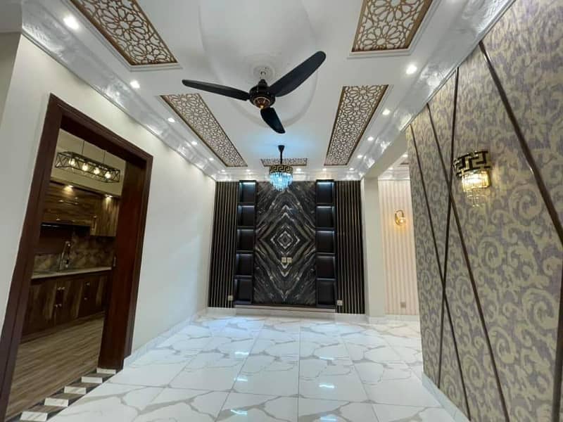 10 MARLA BRAND NEW EXCELLENT CONDITION IDEAL LUXURY HOUSE FOR RENT IN SHAHEEN BLOCK BAHRIA TOWN LAHORE 39