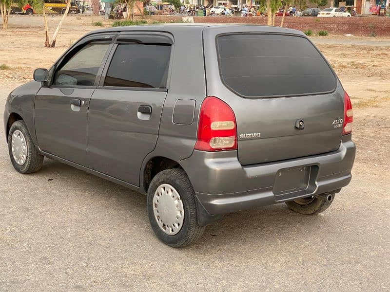 Suzuki Alto 2011 3