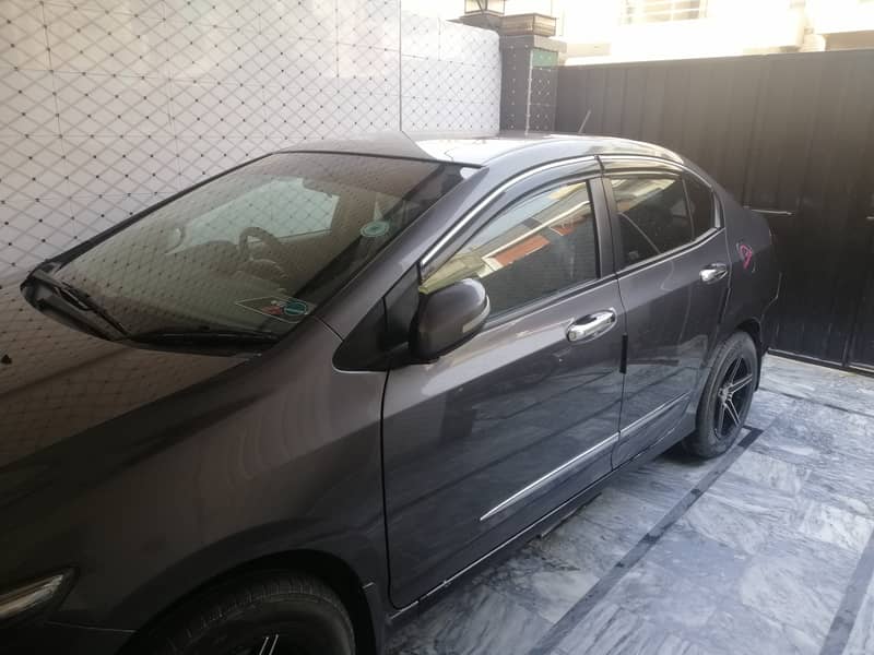 Honda City IVTEC 2017 in Almost New Condition 6