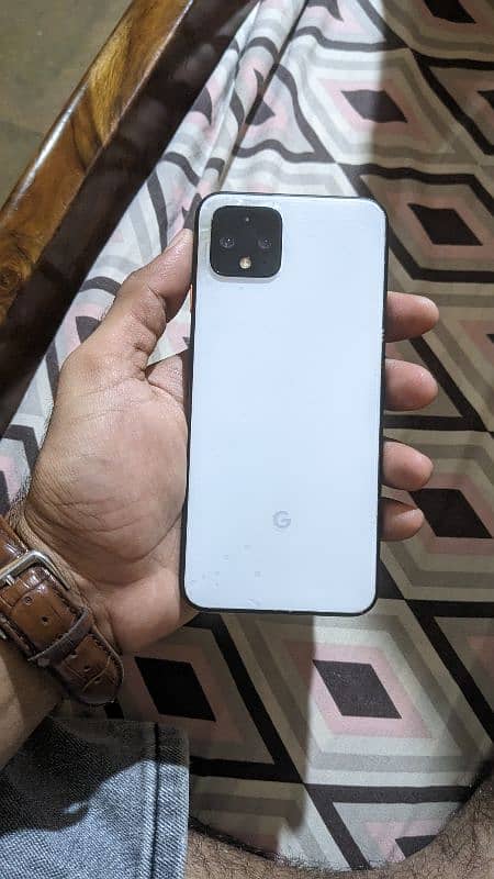 Google Pixel 4 3